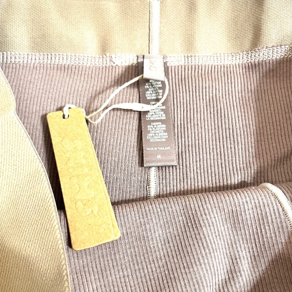 SKIMS Cotton Rib Thermal Leggings - Picture 2 of 3